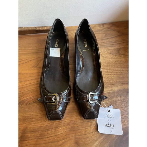 Fendi Brown Patent Leather Kitten Heel Ballet Toe Shoe Chunky Buckle Top Size 39 - Picture 1 of 9